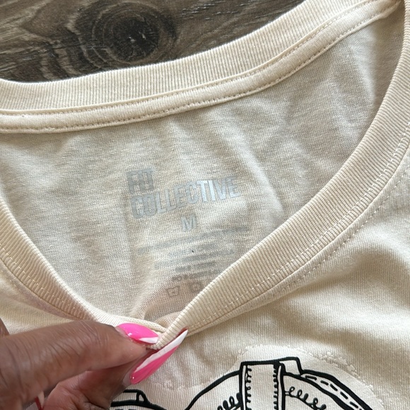 Giddy Up Tee - Picture 5 of 5